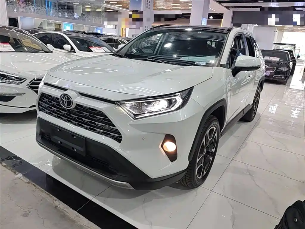 Toyota RAV4 2021