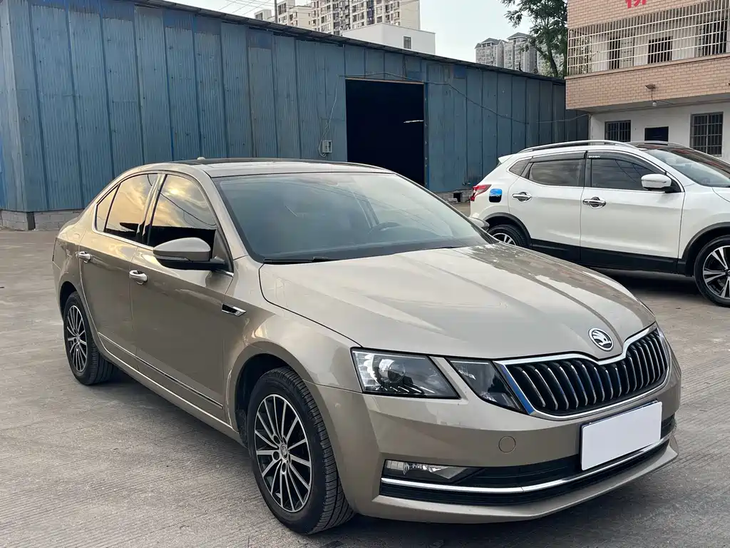 SKODA OCTAVIA