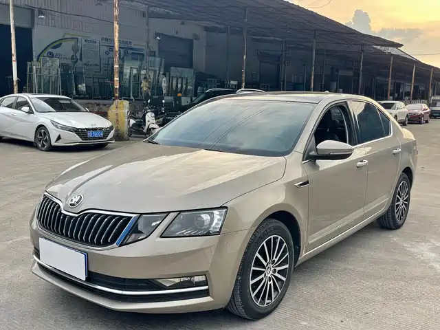 SKODA OCTAVIA 2018