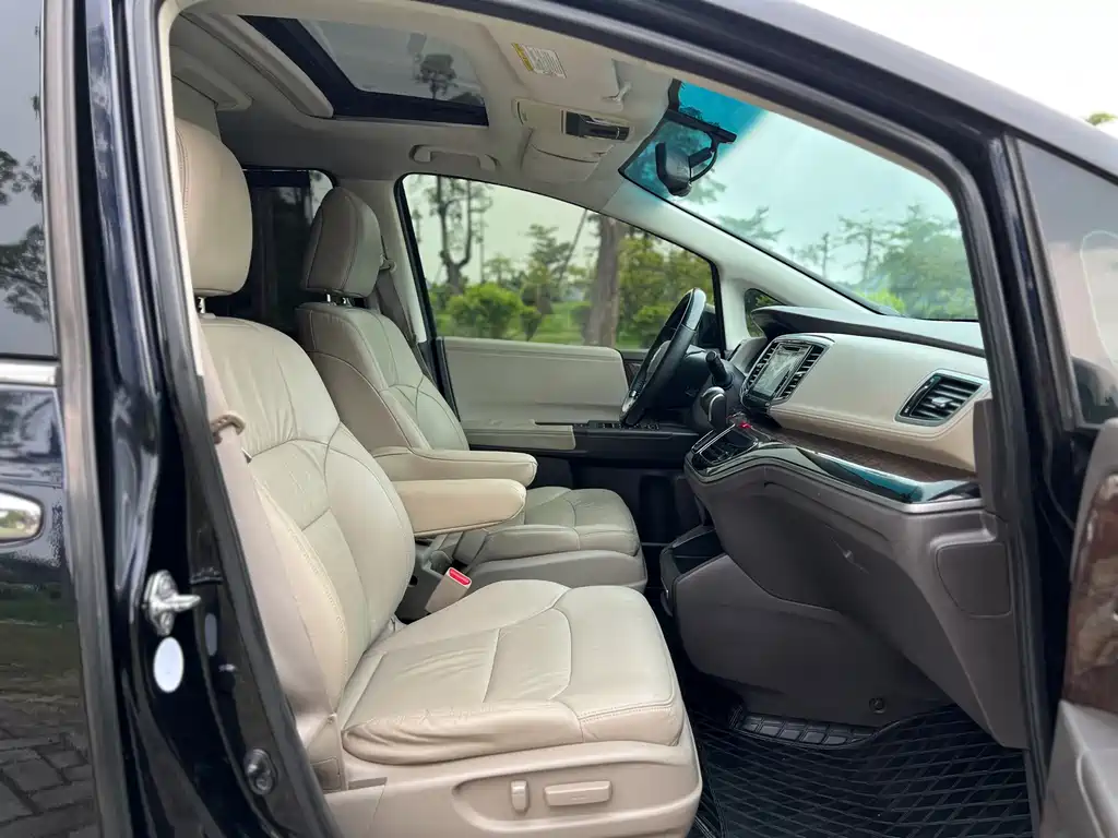 Honda Odyssey — фотографии объявления, Фото 12