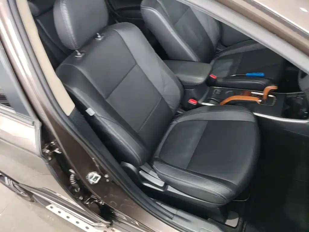 Mitsubishi Outlander — миниатюра 25