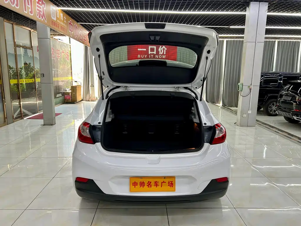 Chevrolet Cruze — миниатюра 8