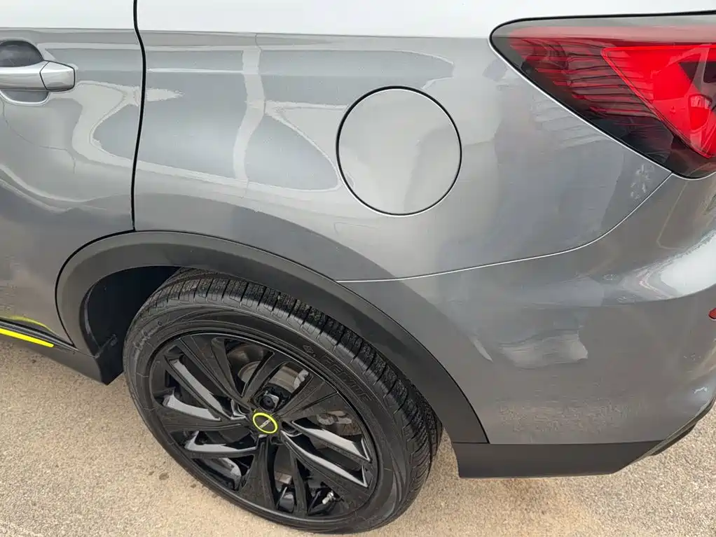 Roewe RX5 New Energy — миниатюра 4