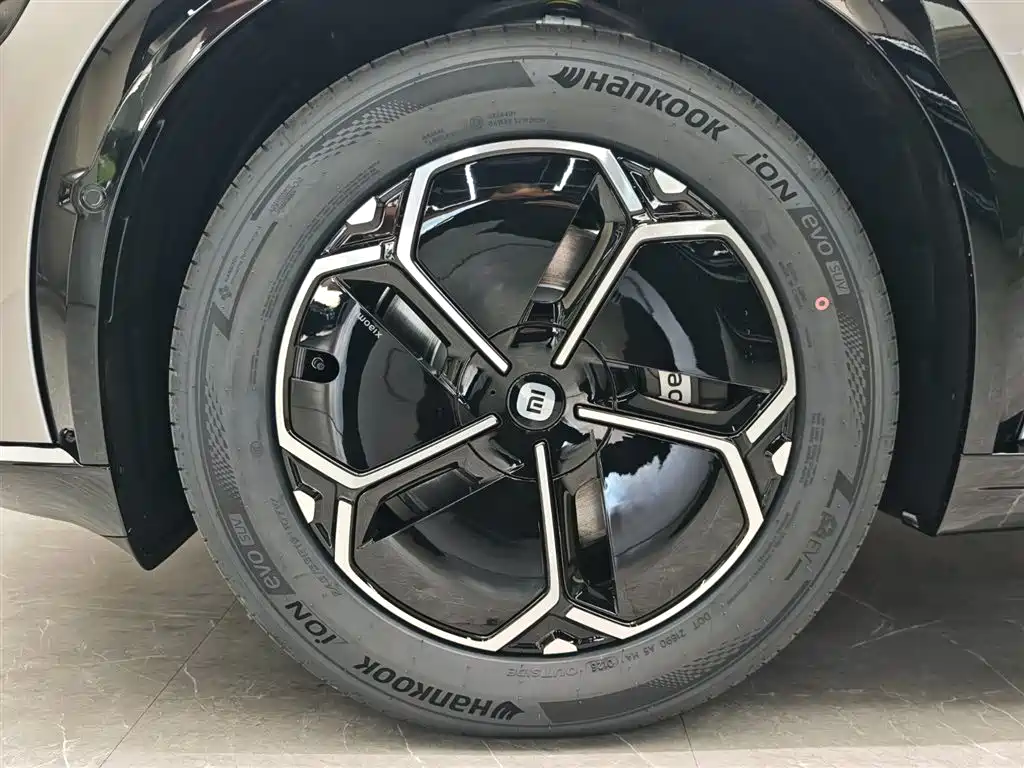 XIAOMI CAR XIAOMI YU7