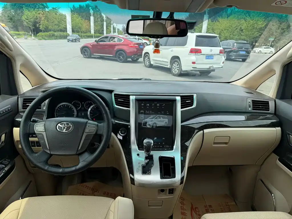 Toyota Alphard 2012 3.5L Luxury