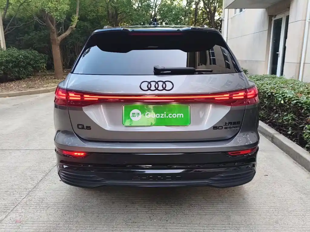 Audi Q5 e-tron — миниатюра 6