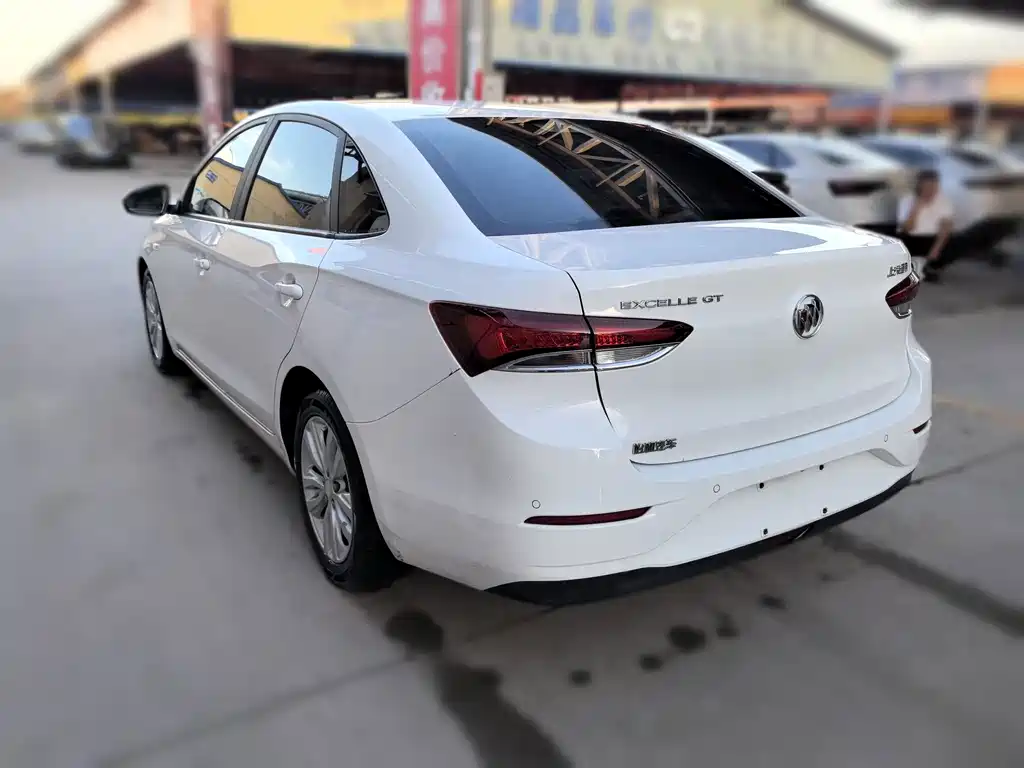 Buick Excelle — миниатюра 5