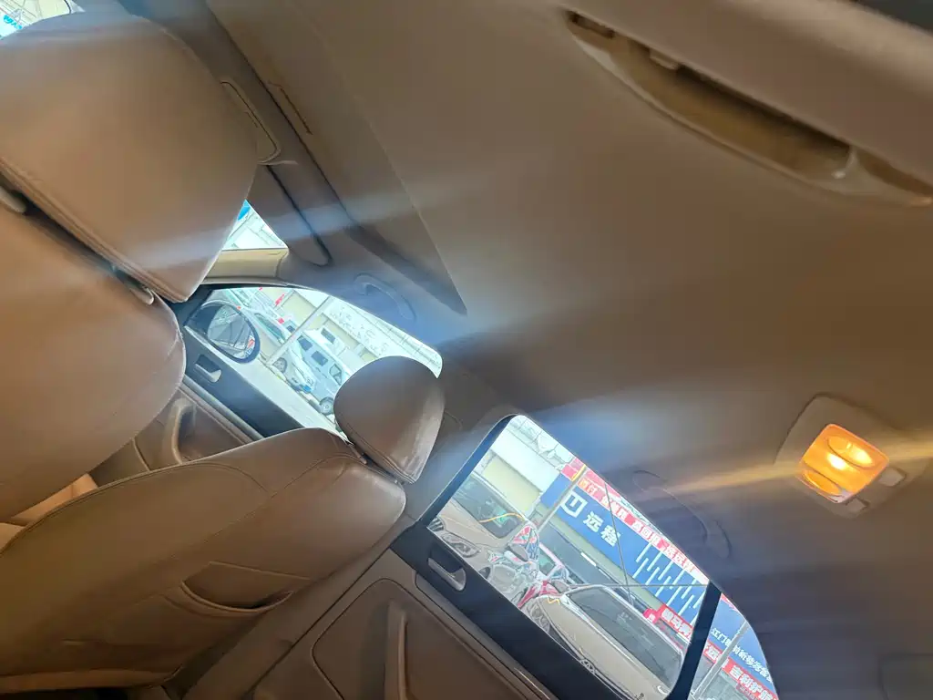 Volkswagen Sagitar — миниатюра 13