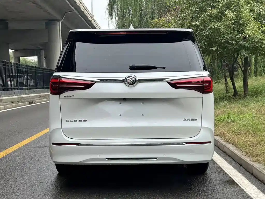 BUICK  GL8