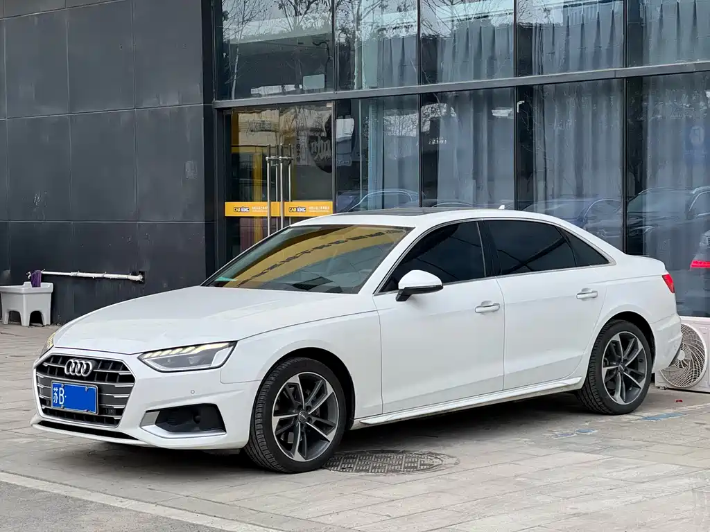 Audi A4L 2021