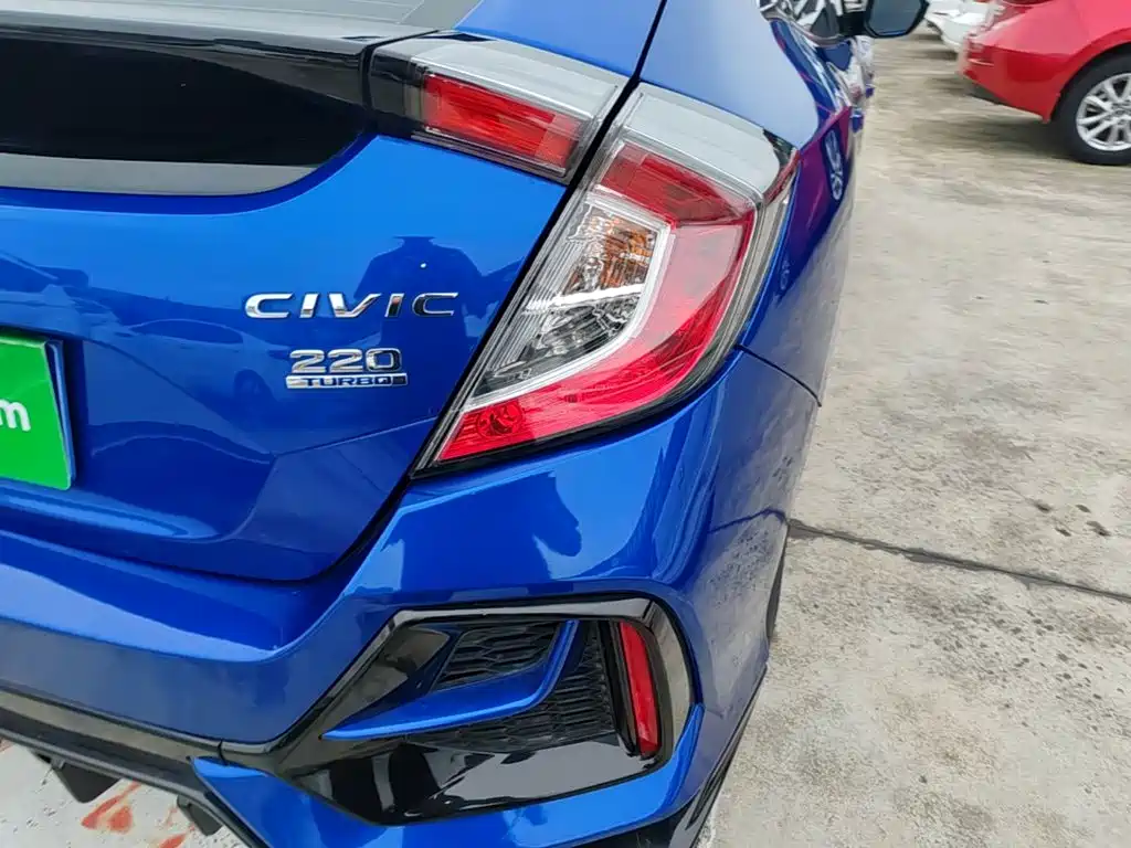 Honda Civic — миниатюра 8