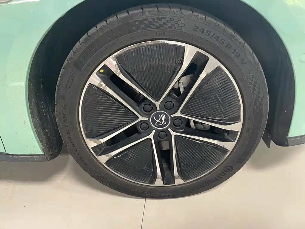 BYD Han — миниатюра 3
