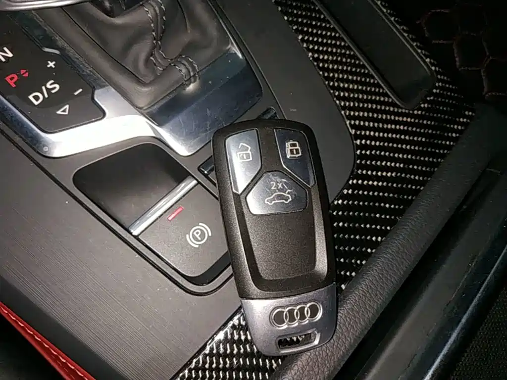 Audi Q5L — миниатюра 9
