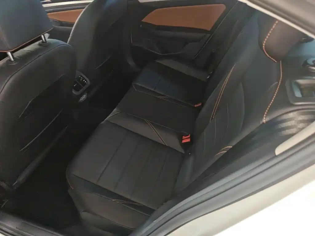 Volkswagen Bora — миниатюра 17