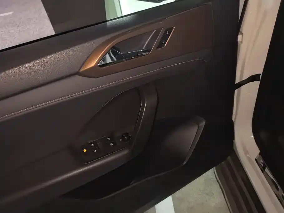 Volkswagen Tharu — миниатюра 7