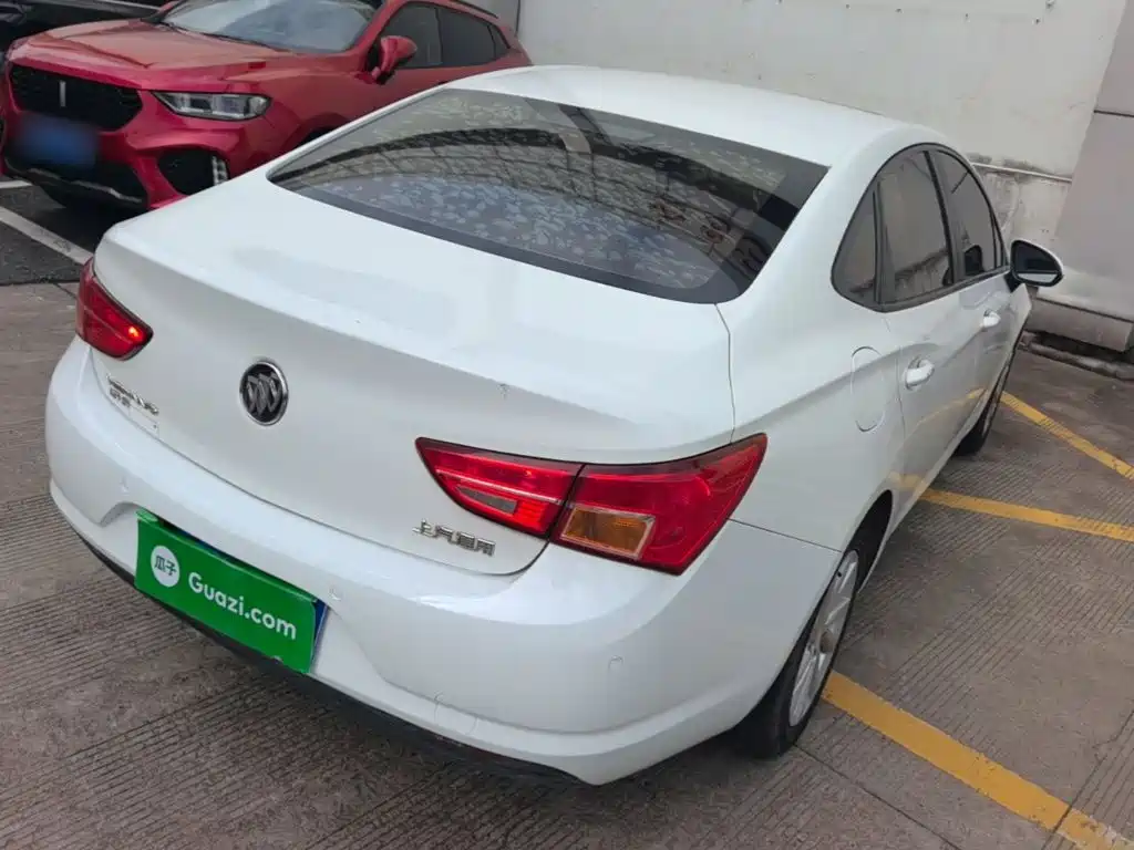 Buick Verano — миниатюра 7