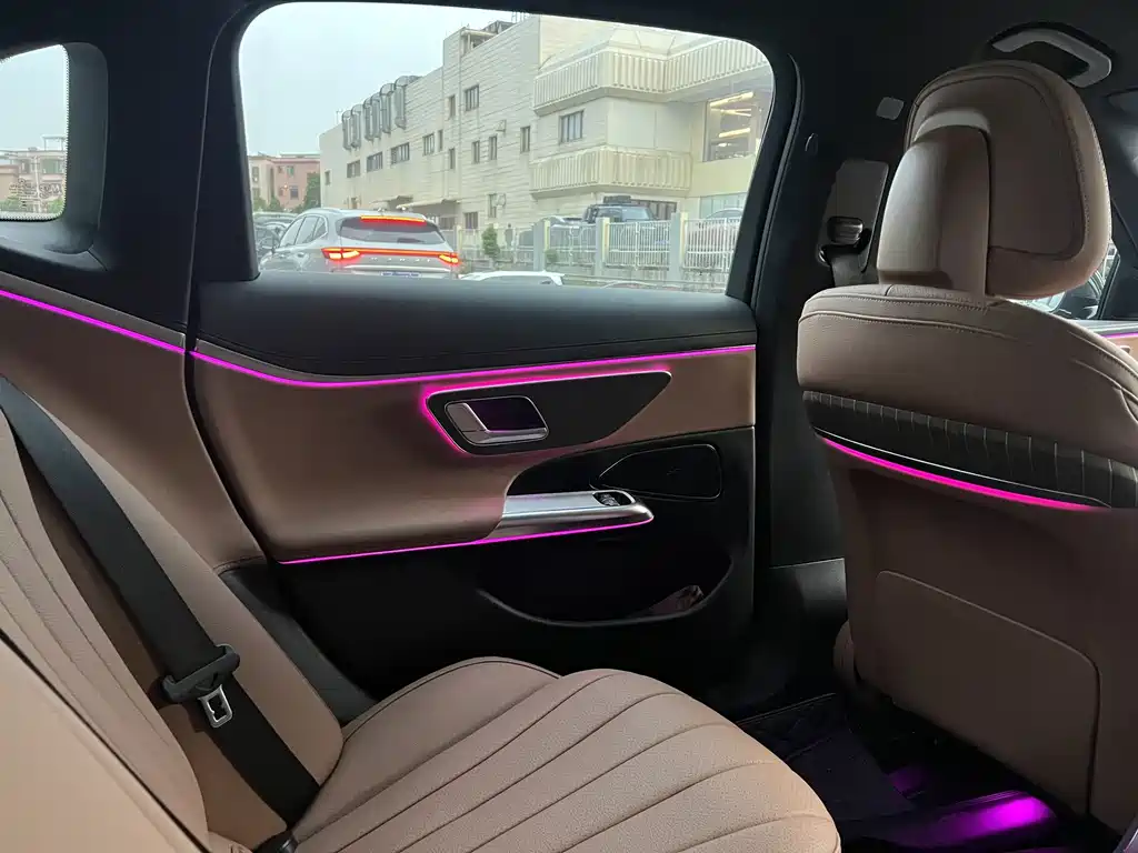 Mercedes-Benz E-Class — миниатюра 15
