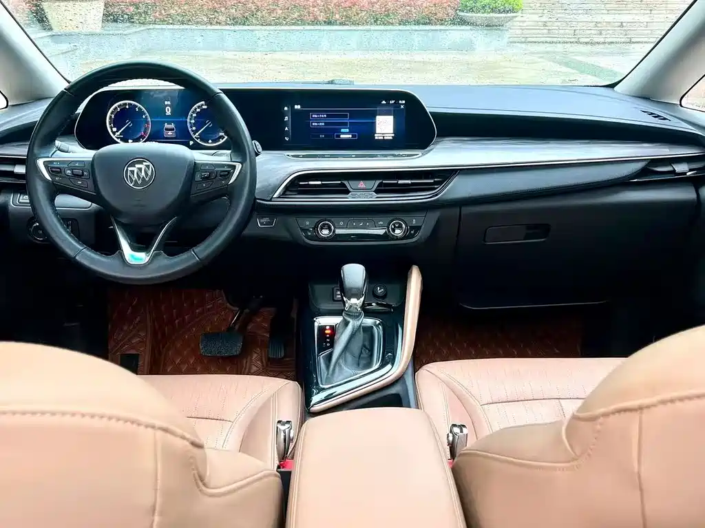 Buick GL6 2021 323T Luxury