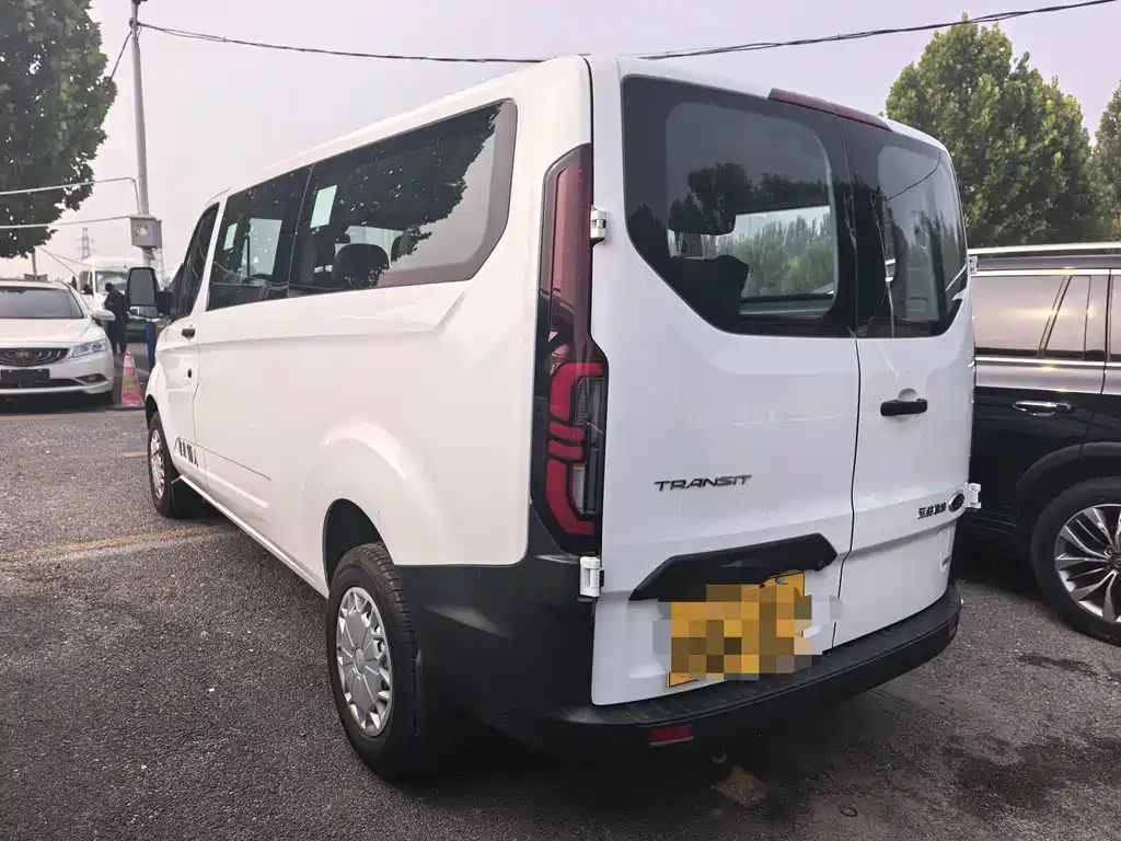 Ford Transit — миниатюра 13