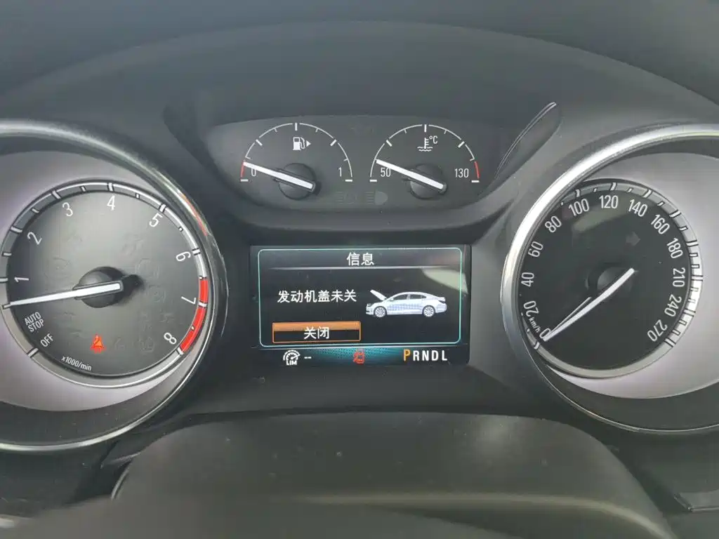Buick Verano — миниатюра 12