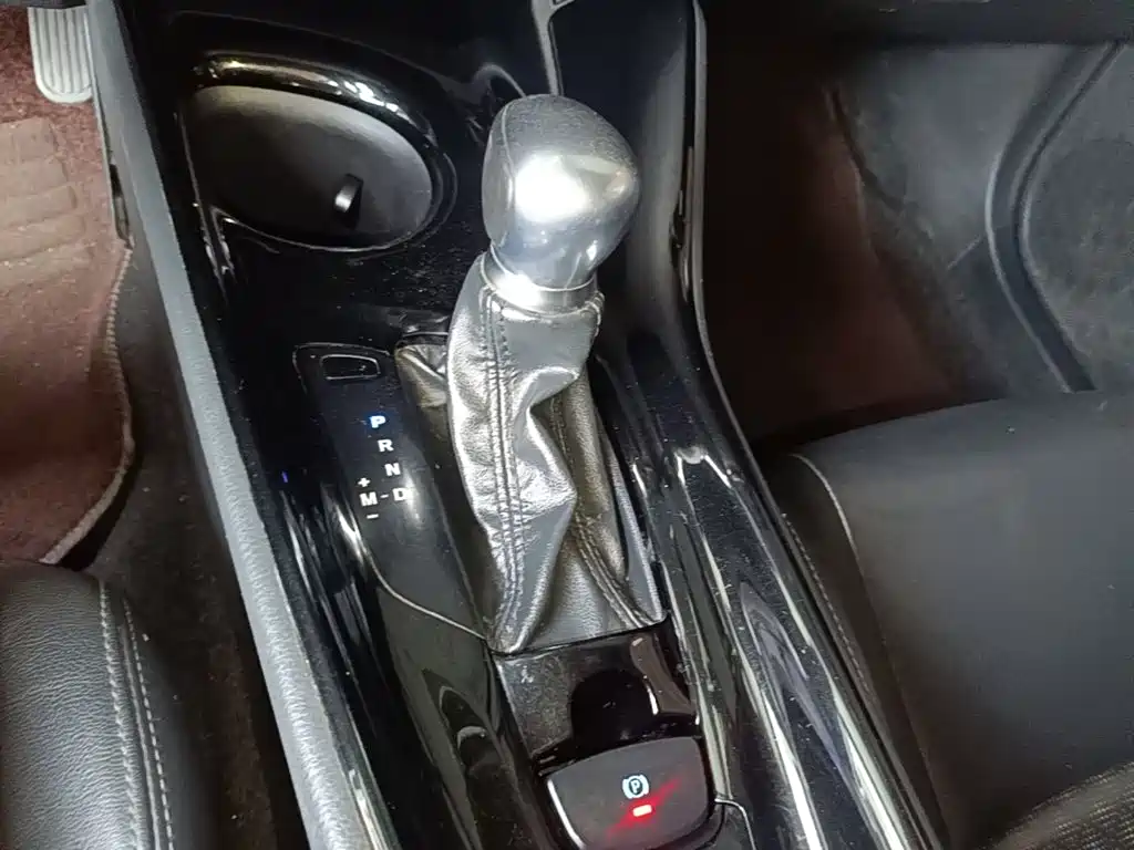 Toyota IZOA — миниатюра 14
