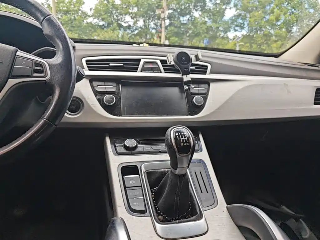 Geely Boyue — миниатюра 13
