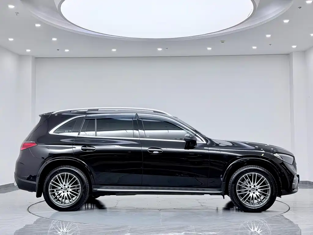 Mercedes-Benz GLC — миниатюра 13