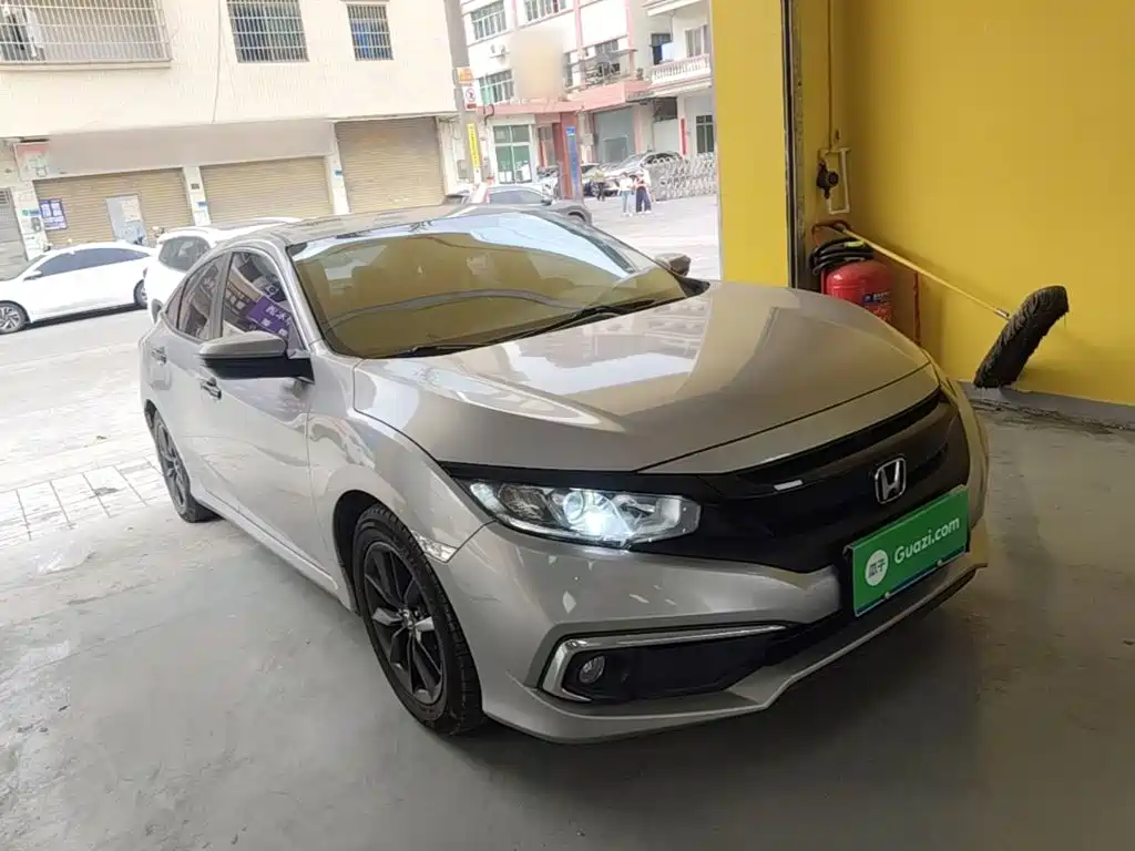 Honda Civic — миниатюра 4
