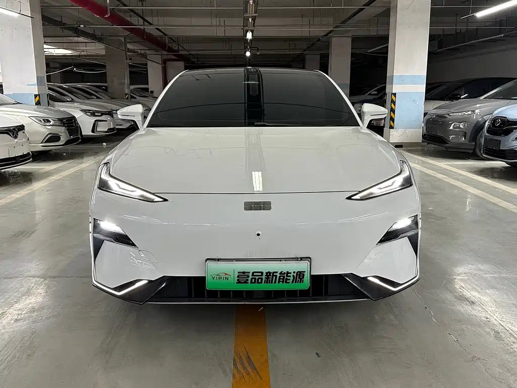 GEELY GALAXY GALAXY E8