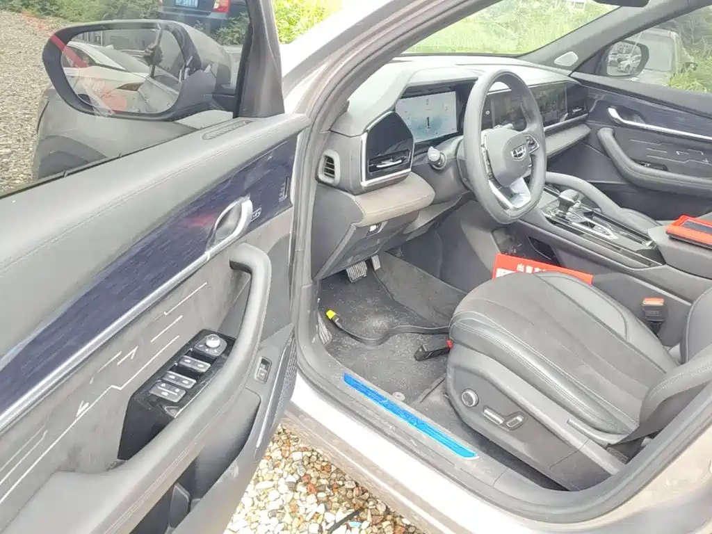 Geely Xingyue L — миниатюра 16