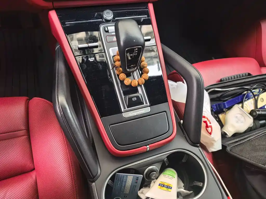 Porsche Cayenne Hybrid — миниатюра 15