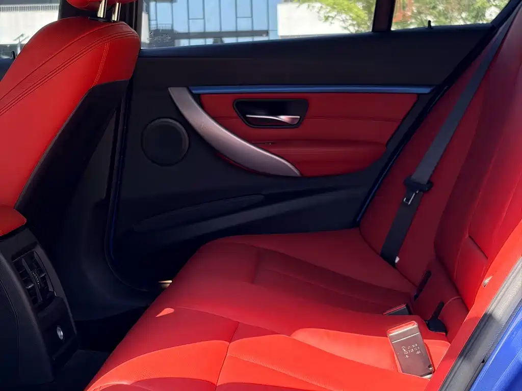 BMW 3 Series — миниатюра 9