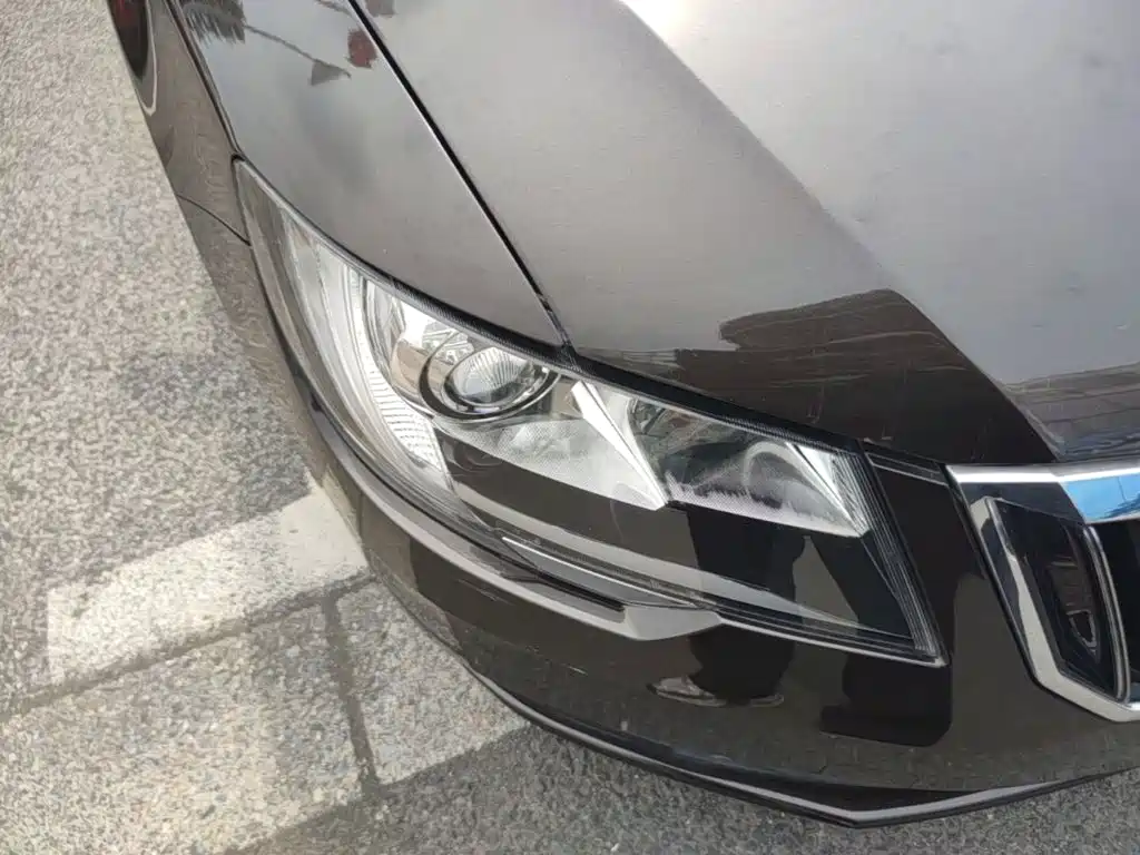 Skoda Superb — миниатюра 11