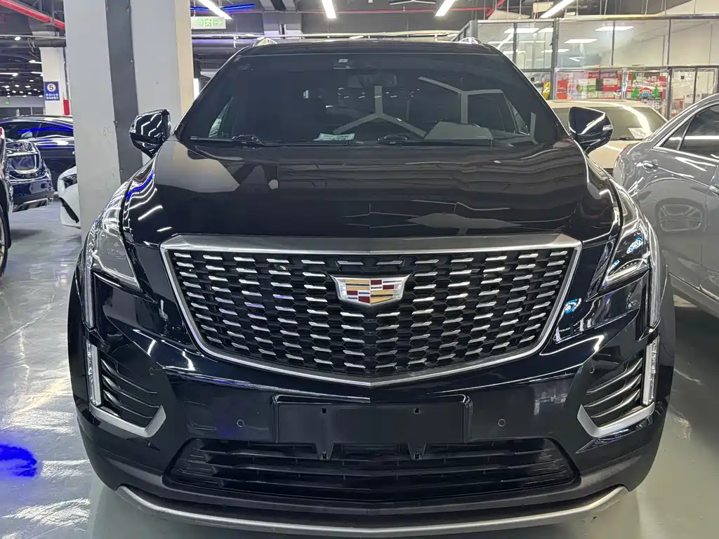 CADILLAC  XT5