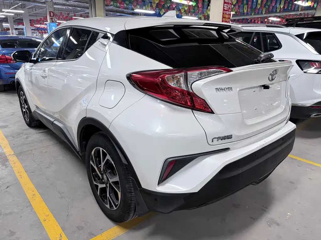 Toyota C-HR — миниатюра 17