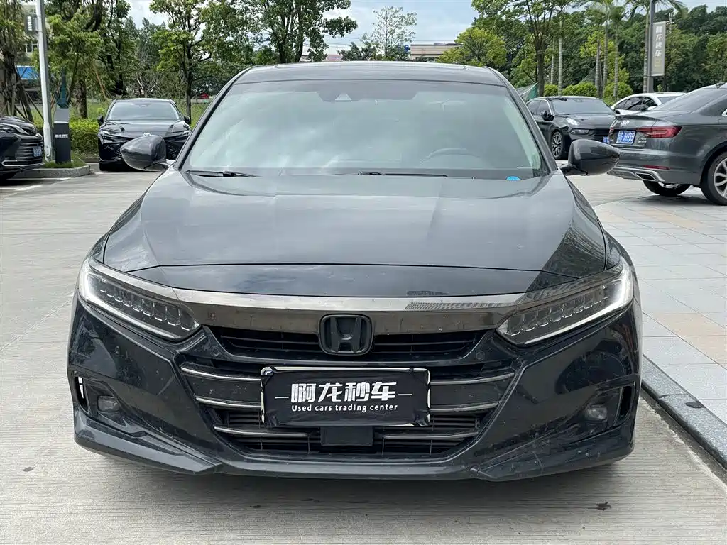 Honda Accord — миниатюра 9