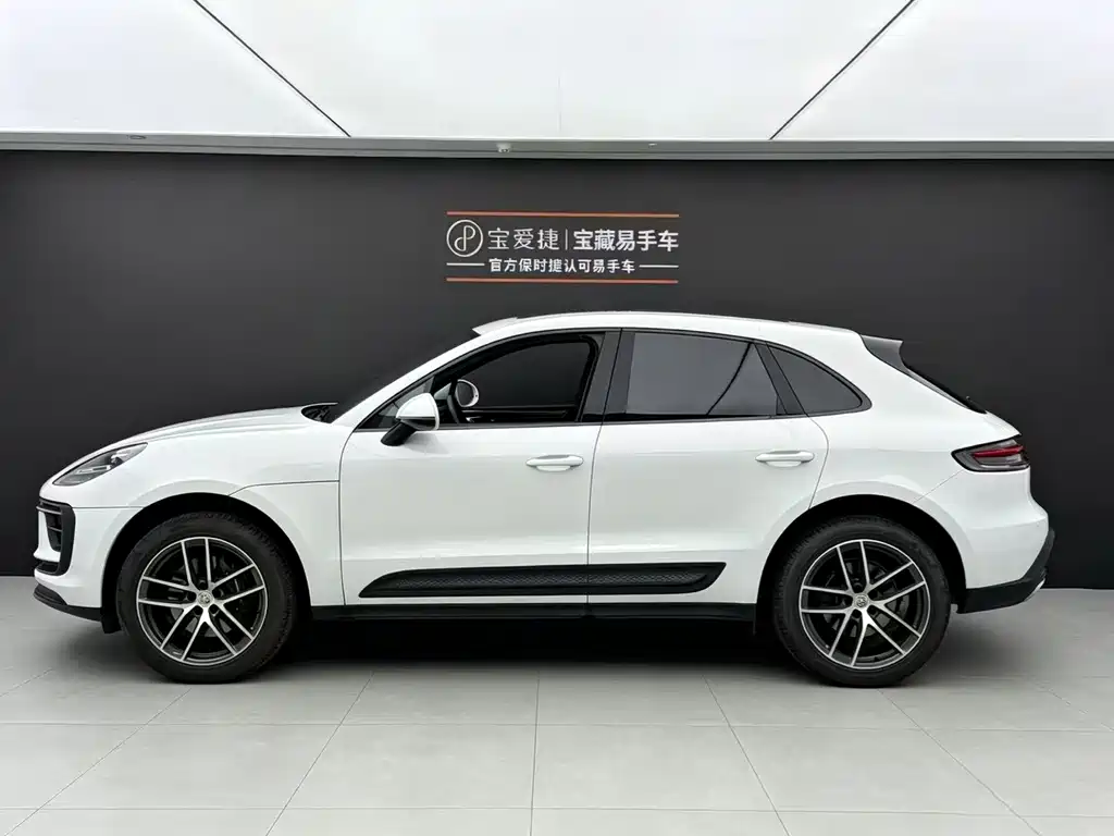 Porsche Macan — миниатюра 3