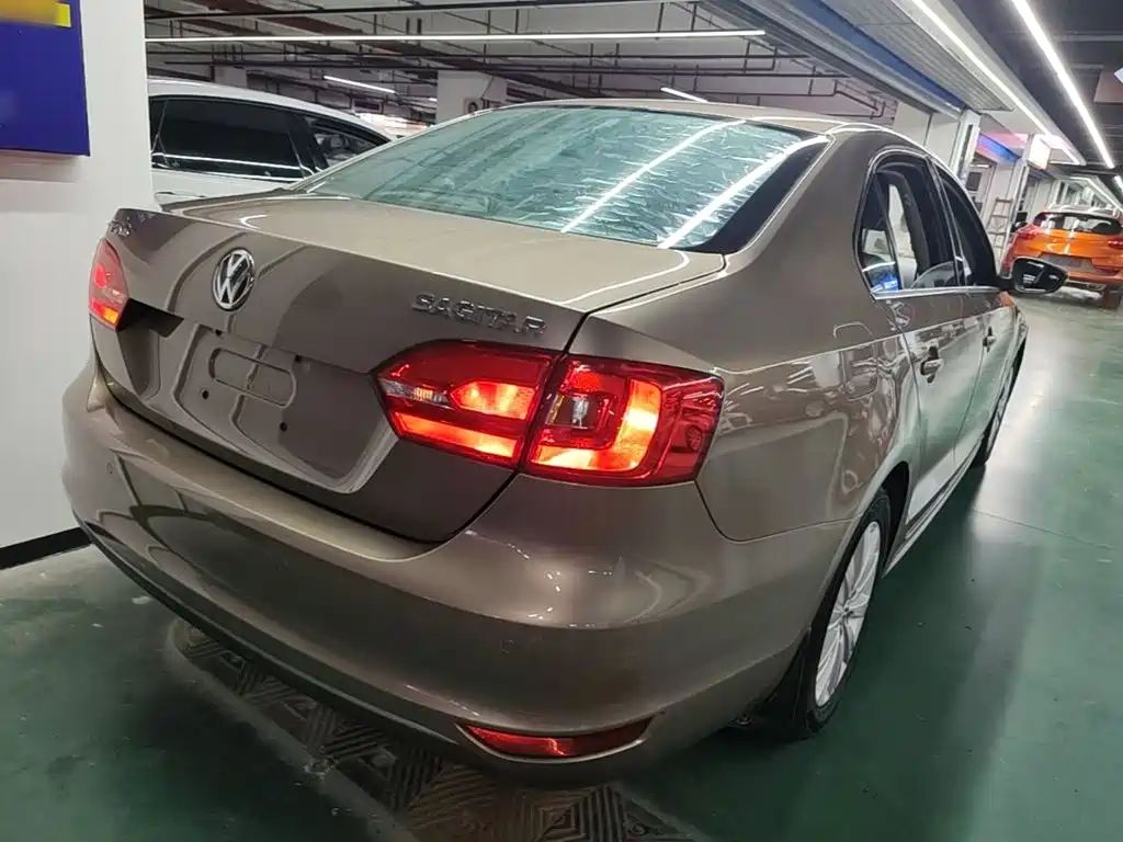 Volkswagen Sagitar — миниатюра 7