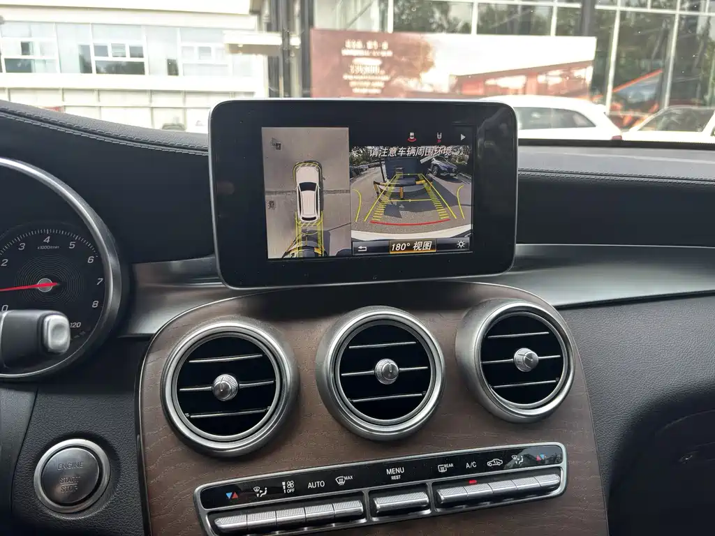 Mercedes-Benz GLC — миниатюра 13