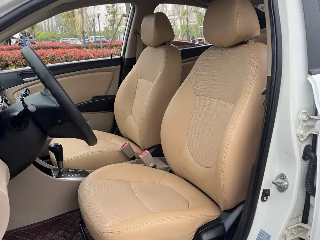 Hyundai Verna 1.4L Auto Smart Type GLS, фото 15