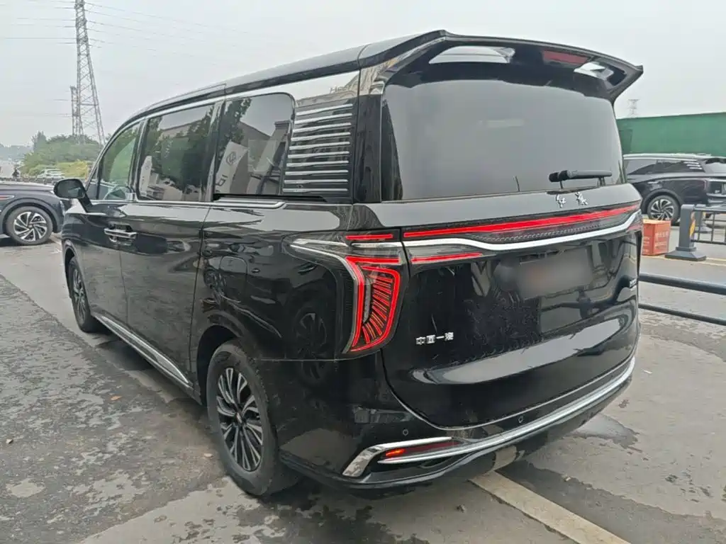 Hongqi HQ9 PHEV 2024 2.0T