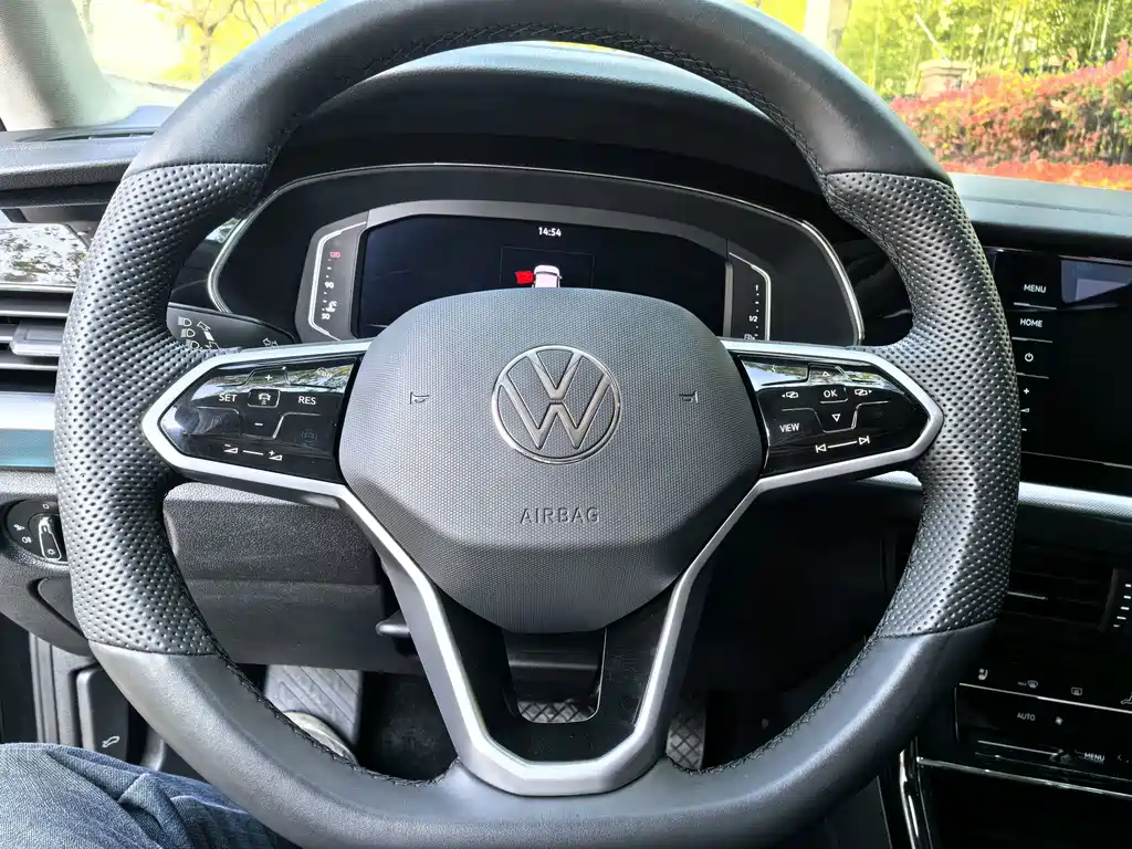 Volkswagen Passat — миниатюра 8