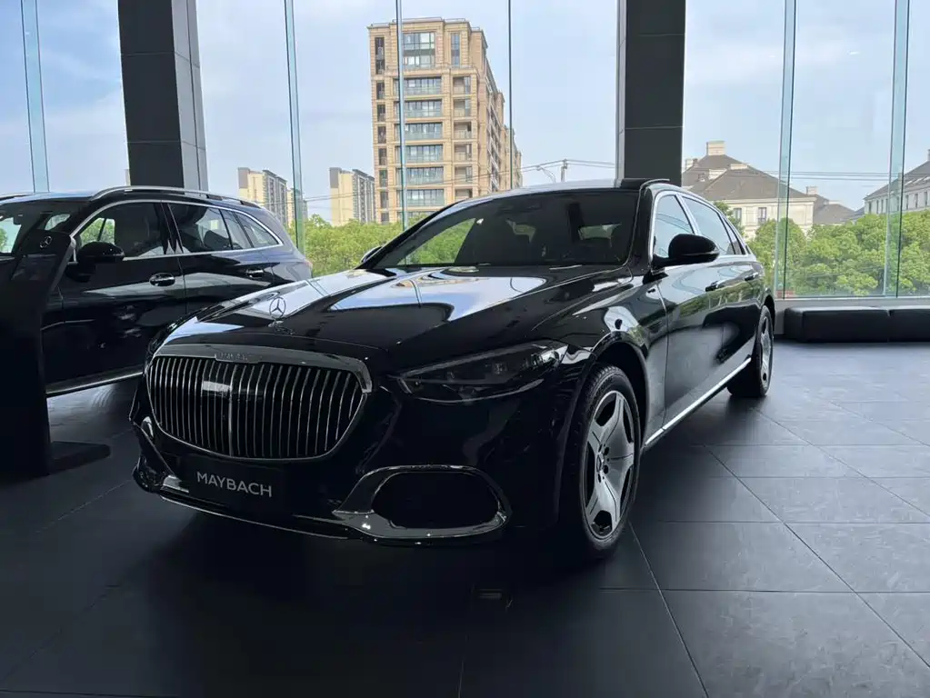 Mercedes-Benz S-Class 0