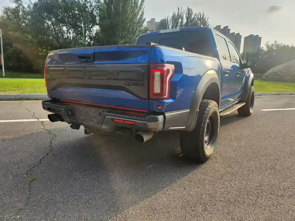 Ford F-150 Raptor — миниатюра 6