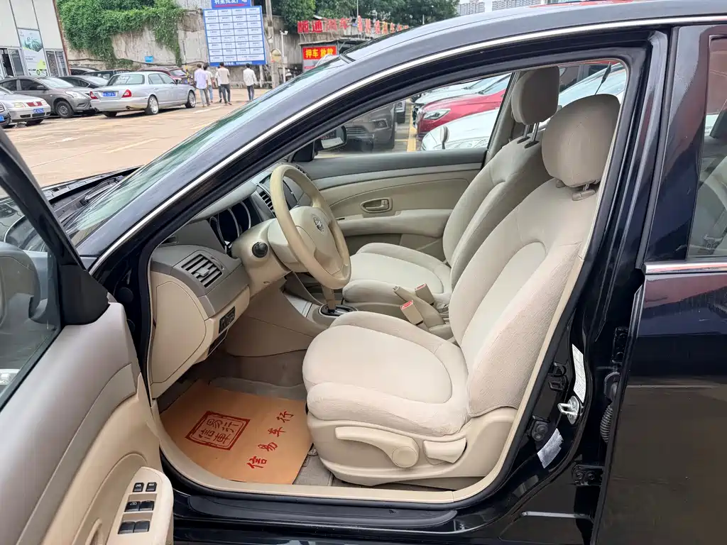 Nissan Sylphy — миниатюра 10