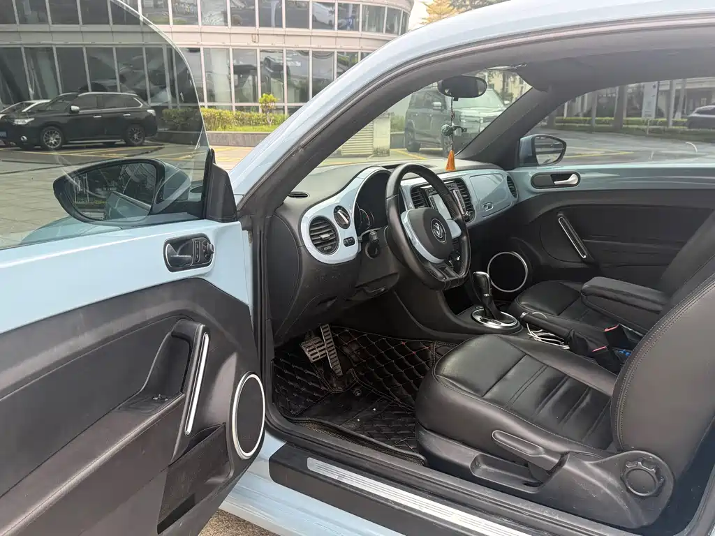 Volkswagen Beetle — миниатюра 7