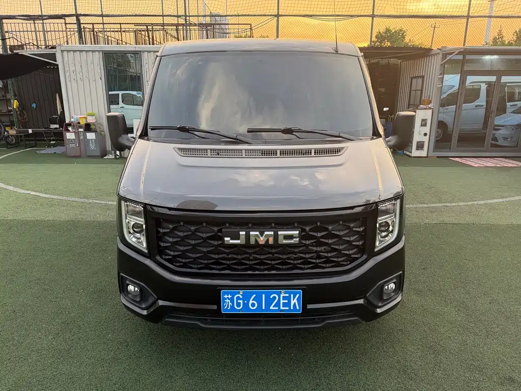 JMC JMC Fushun — миниатюра 2