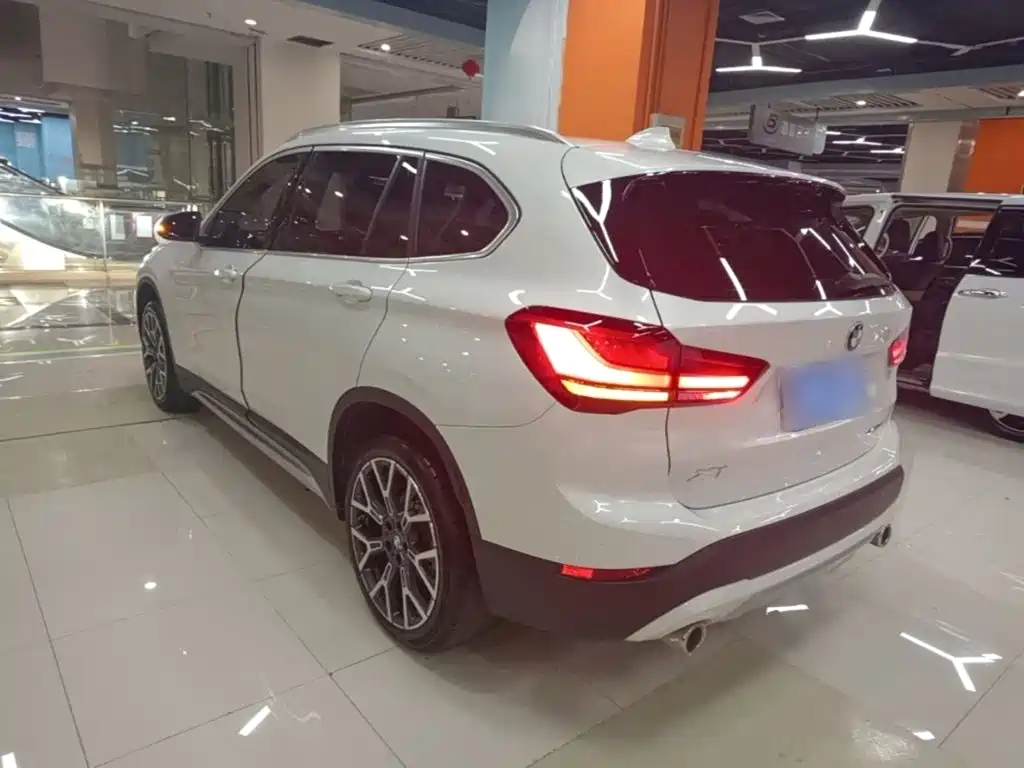 BMW X1 — миниатюра 5
