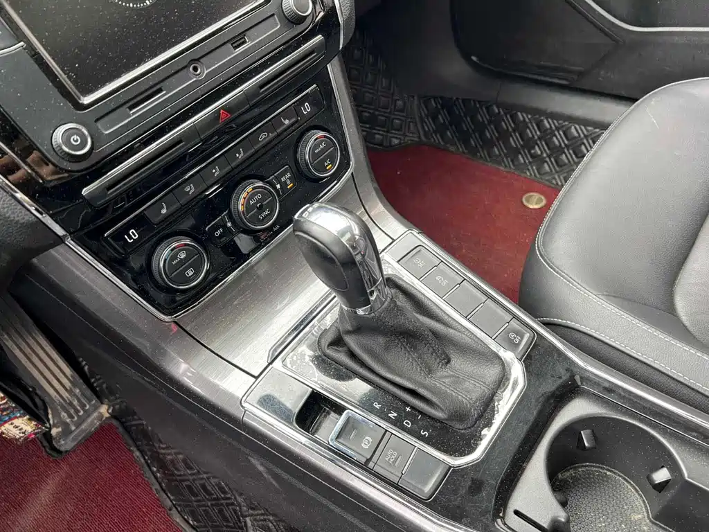 Volkswagen Passat — миниатюра 8