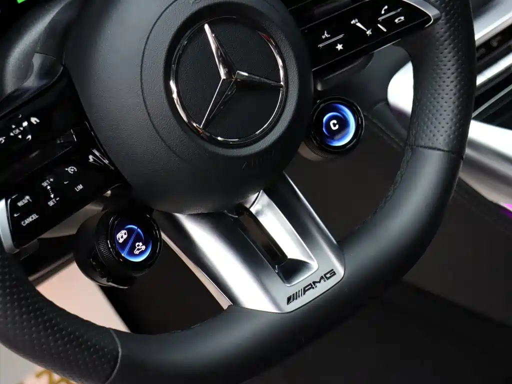 Mercedes-Benz AMG GT — миниатюра 11